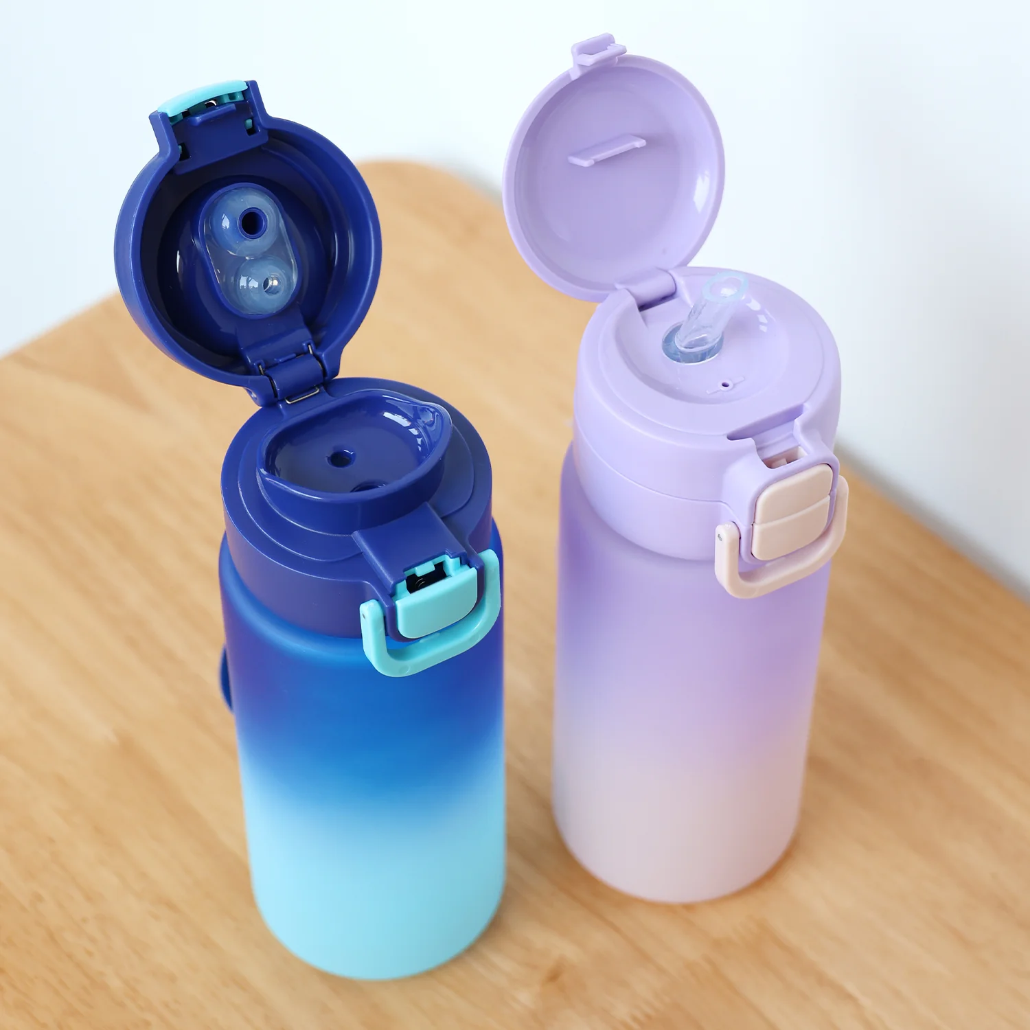 Botellas compactas degradadas con tapa abatible - 2