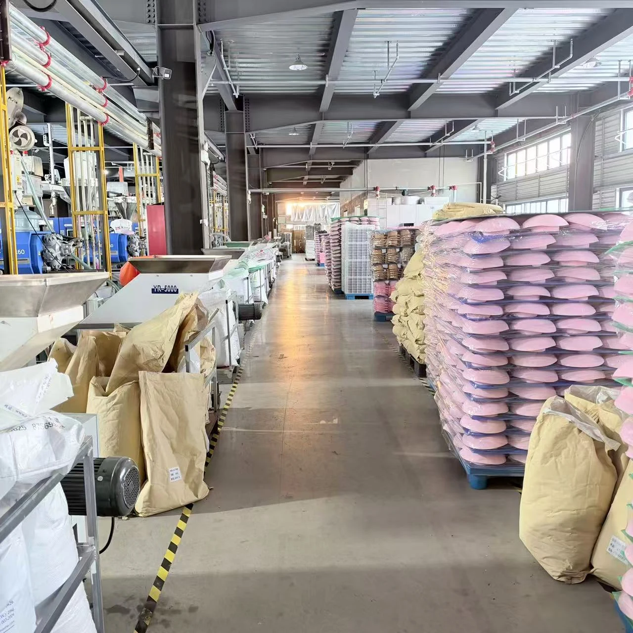 Production-area handling and packing crates